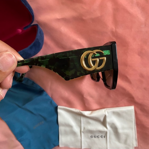 Gucci sunglasses - Picture 3 of 8